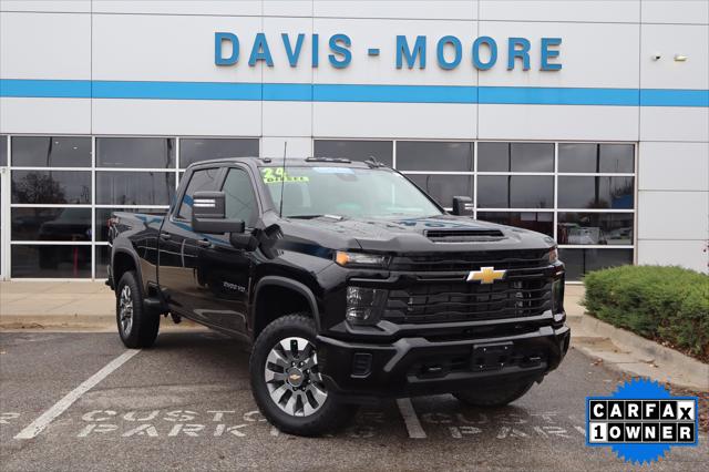 2024 Chevrolet Silverado 2500HD 4WD Crew Cab Standard Bed Custom