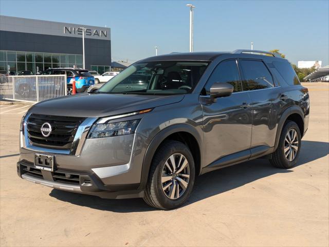 2025 Nissan Pathfinder SL FWD