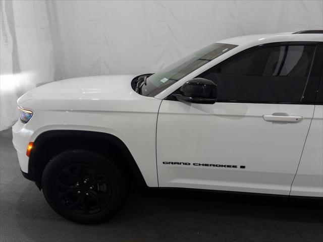 2024 Jeep Grand Cherokee L Altitude 4x4 2024 Jeep Grand Cherokee L Altitude 4x4