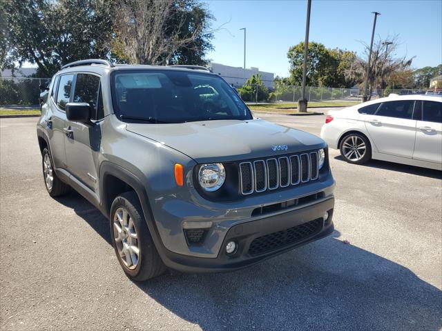 2022 Jeep Renegade Latitude 4x4 2022 Jeep Renegade Latitude 4x4