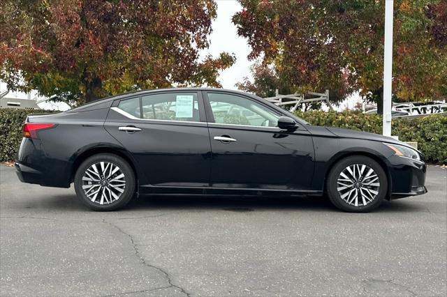 2023 Nissan Altima SV FWD