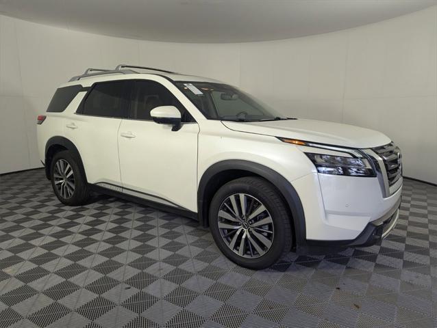 2022 Nissan Pathfinder Platinum 2WD