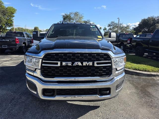 2023 RAM 3500 Big Horn Crew Cab 4x4 8 Box 2023 RAM 3500 Big Horn Crew Cab 4x4 8 Box
