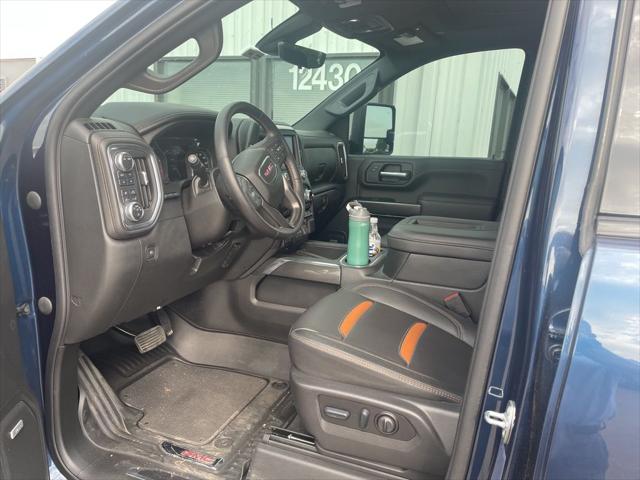2022 GMC Sierra 2500HD 4WD Crew Cab Standard Bed AT4 2022 GMC Sierra 2500HD 4WD Crew Cab Standard Bed AT4