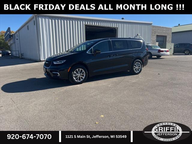 2026 Chrysler Pacifica PACIFICA SELECT AWD