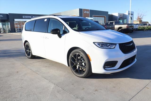 2026 Chrysler Pacifica PACIFICA LIMITED