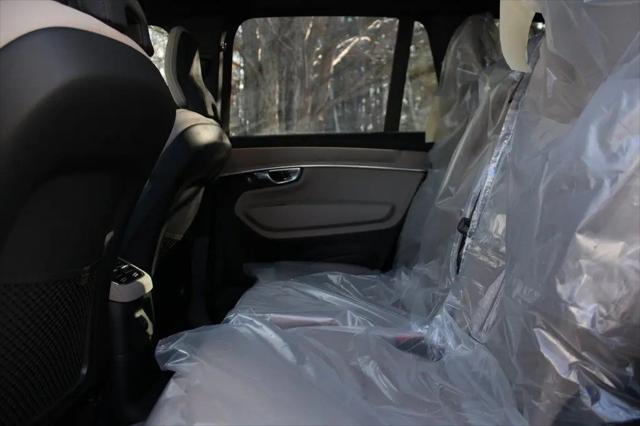 2026 Volvo XC90 Plug-In Hybrid Plus, T8 AWD, Electric/Gasoline, Bright, 7 Seats