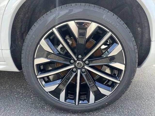 2026 Volvo XC90 Plug-In Hybrid Plus, T8 AWD, Electric/Gasoline, Bright, 7 Seats