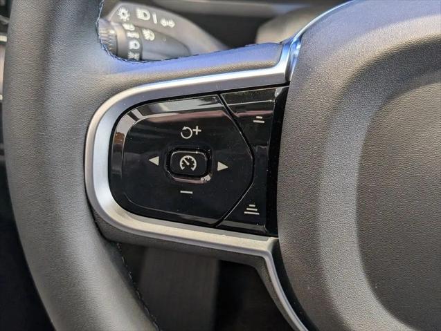 2026 Volvo XC90 Plug-In Hybrid Ultra, T8 AWD, Electric/Gasoline, Bright, 7 Seats