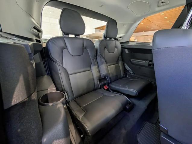 2026 Volvo XC90 Plug-In Hybrid Ultra, T8 AWD, Electric/Gasoline, Bright, 7 Seats