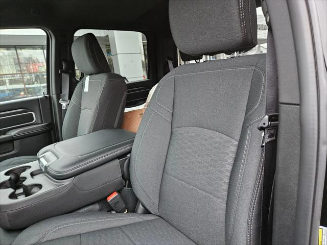 2026 Ram 2500 Big Horn Crew Cab 4x4 8' Box