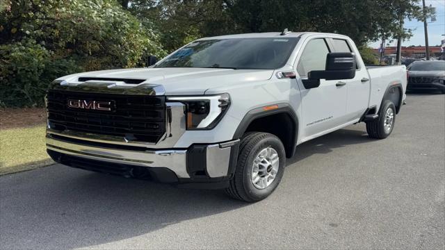 2026 GMC Sierra 2500HD Double Cab, Standard Bed, Pro, RWD