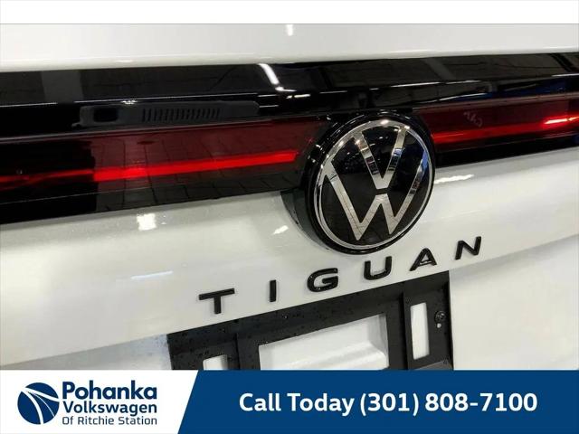 2026 Volkswagen Tiguan SE R-Line Black