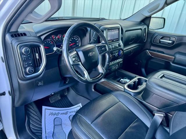 2022 Chevrolet Silverado 1500 4WD Crew Cab Short Bed RST