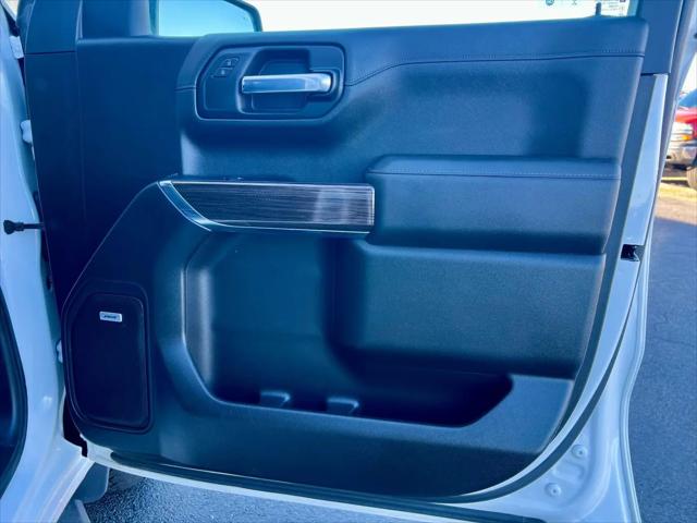 2022 Chevrolet Silverado 1500 4WD Crew Cab Short Bed RST