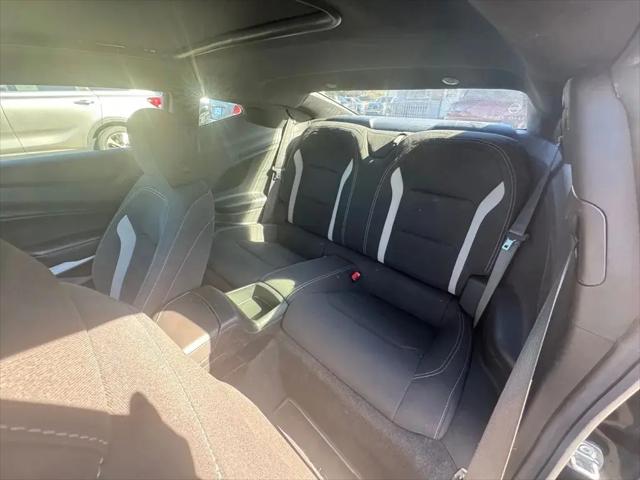 2020 Chevrolet Camaro RWD Coupe 1LT