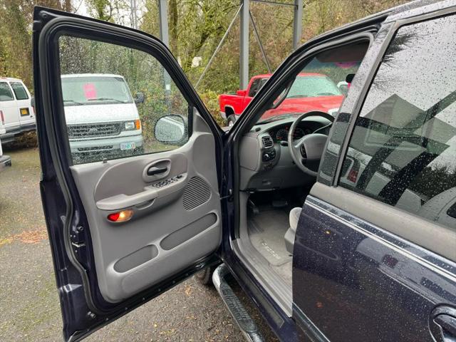 2001 Ford F-150 Base