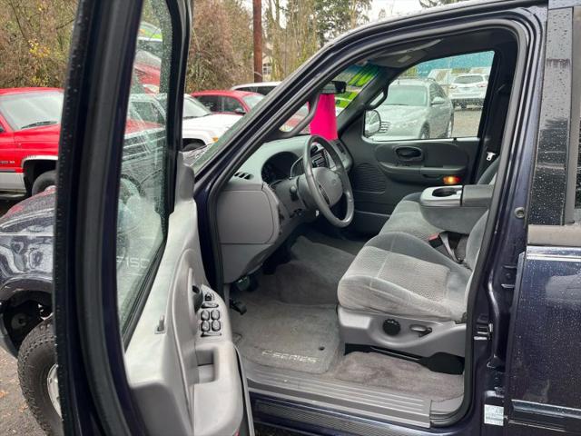 2001 Ford F-150 Base