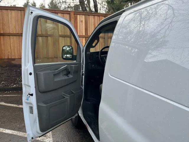 2018 GMC Savana 2500 Work Van