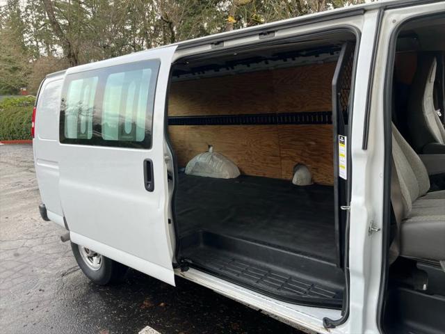 2018 GMC Savana 2500 Work Van