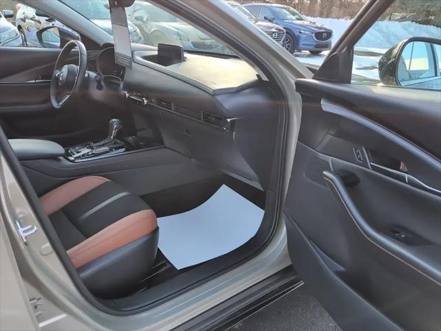 2025 Mazda CX-30 2.5 Carbon Turbo