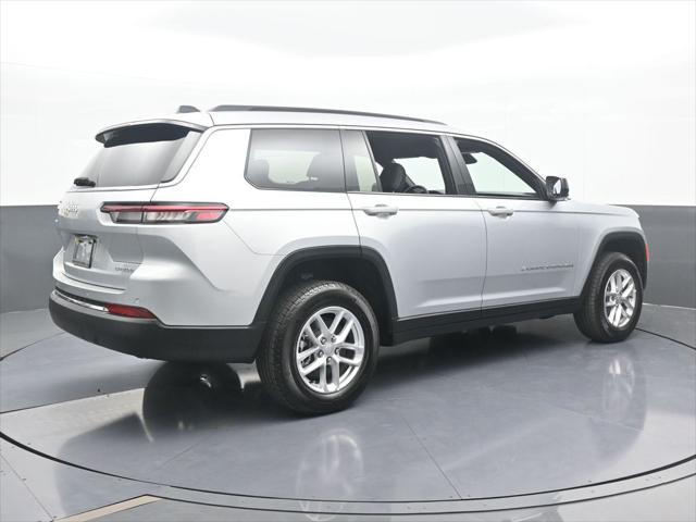 2024 Jeep Grand Cherokee L Laredo 4x2