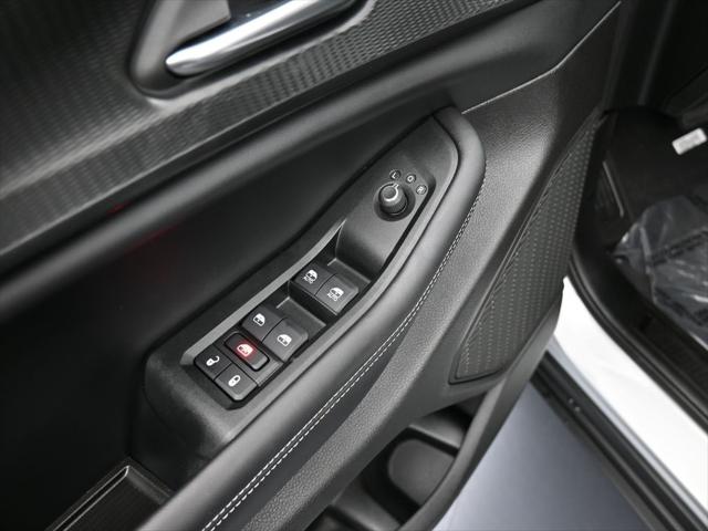 2024 Jeep Grand Cherokee L Laredo 4x2