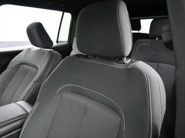 2024 Jeep Grand Cherokee L Laredo 4x2