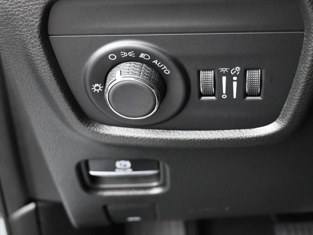 2024 Jeep Grand Cherokee L Laredo 4x2