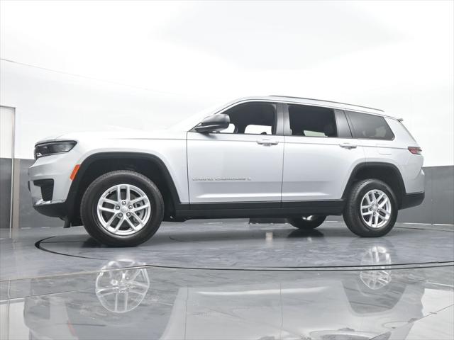 2024 Jeep Grand Cherokee L Laredo 4x2