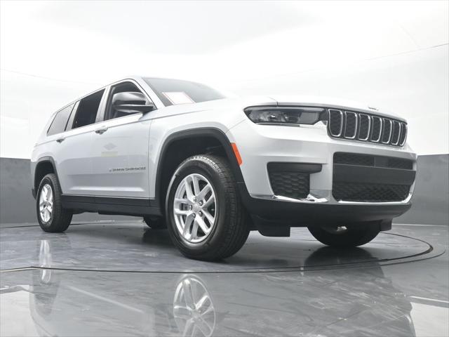 2024 Jeep Grand Cherokee L Laredo 4x2