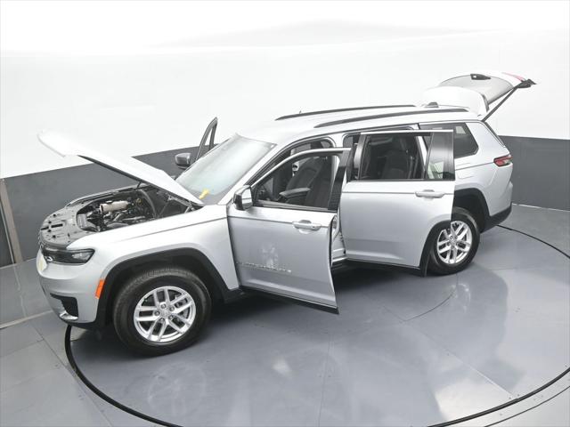 2024 Jeep Grand Cherokee L Laredo 4x2