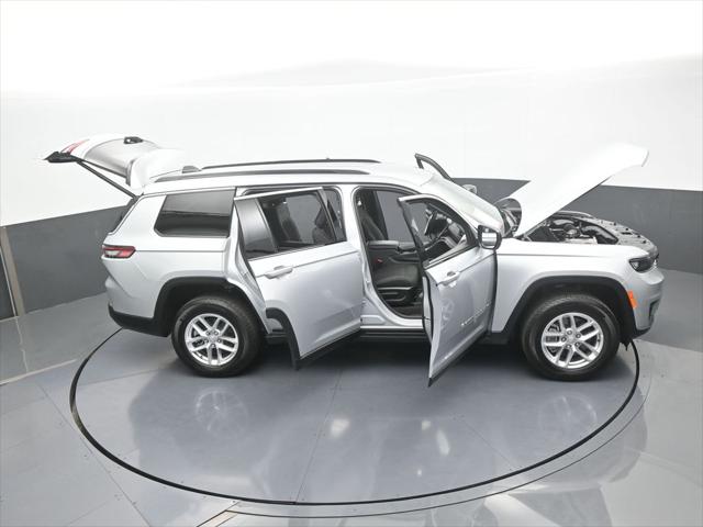 2024 Jeep Grand Cherokee L Laredo 4x2