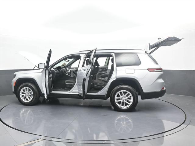 2024 Jeep Grand Cherokee L Laredo 4x2