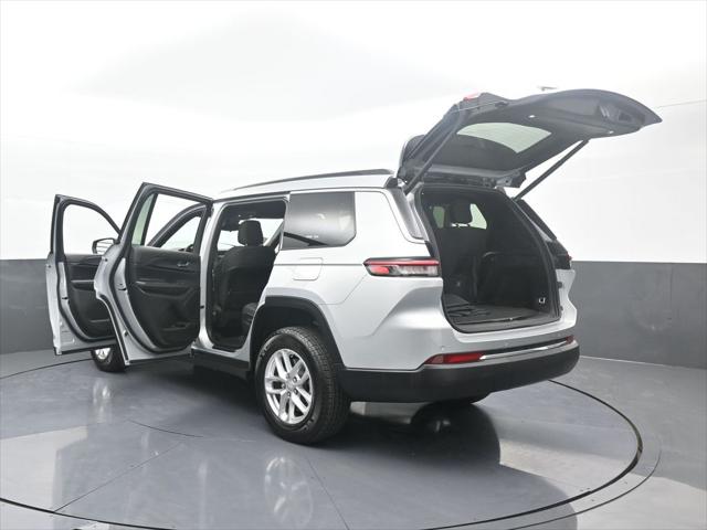2024 Jeep Grand Cherokee L Laredo 4x2