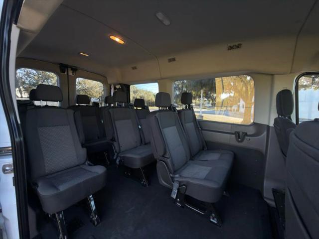 2020 Ford Transit Passenger Wagon XLT
