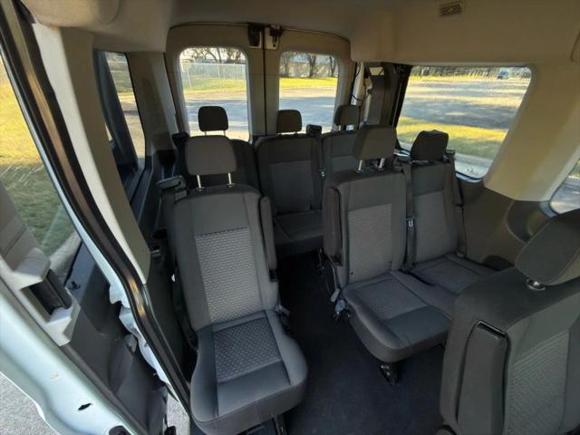2020 Ford Transit Passenger Wagon XLT