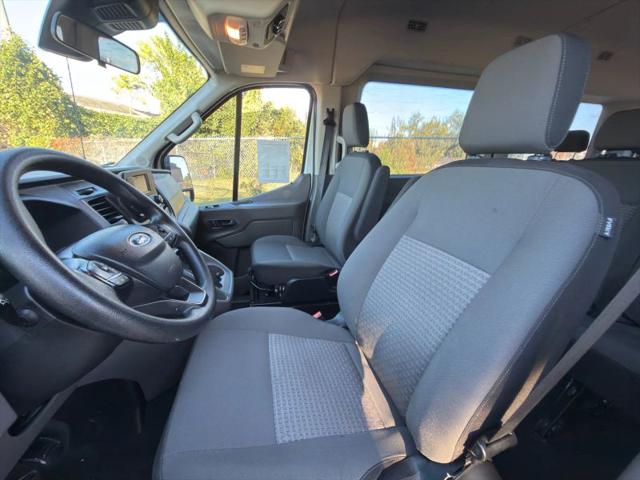 2020 Ford Transit Passenger Wagon XLT