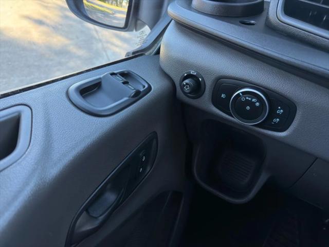 2020 Ford Transit Passenger Wagon XLT
