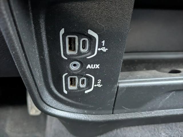 2024 Ram 3500 Big Horn Crew Cab 4x4 8' Box