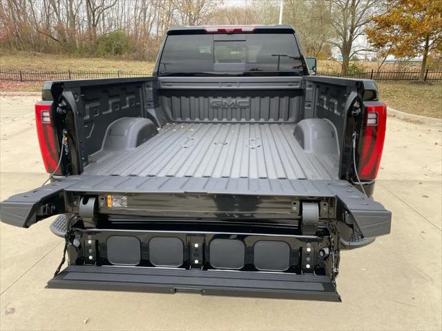 2026 GMC Sierra 2500HD Crew Cab, Standard Bed, Denali, 4WD