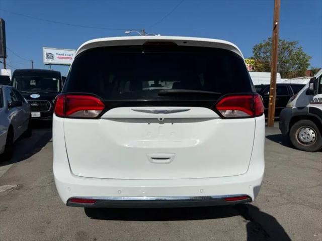 2020 Chrysler Pacifica Touring L