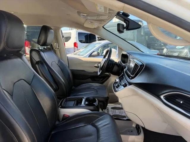 2020 Chrysler Pacifica Touring L