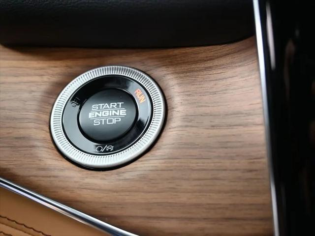 2025 Jeep Grand Cherokee L Summit Reserve 4x4