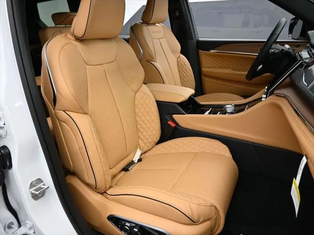 2025 Jeep Grand Cherokee L Summit Reserve 4x4