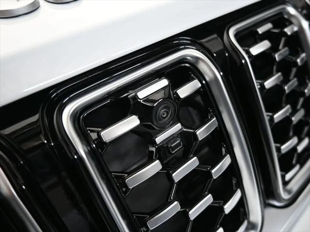 2025 Jeep Grand Cherokee L Summit Reserve 4x4