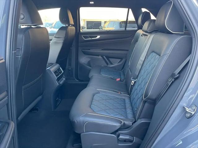 2026 Volkswagen Atlas Cross Sport SEL Premium R-Line