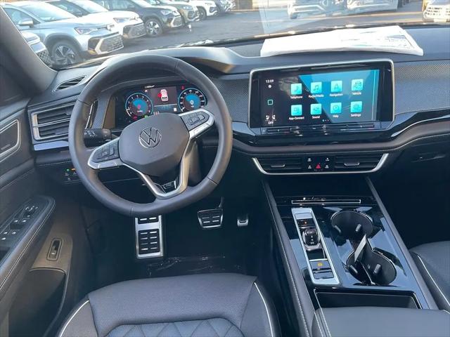 2026 Volkswagen Atlas Cross Sport SEL Premium R-Line