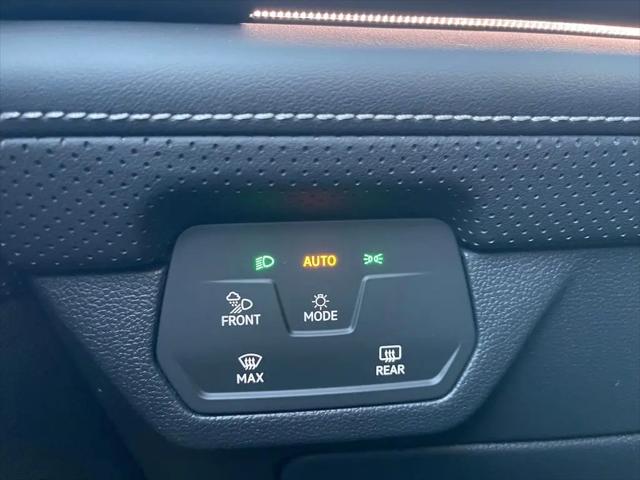 2026 Volkswagen Atlas Cross Sport SEL Premium R-Line
