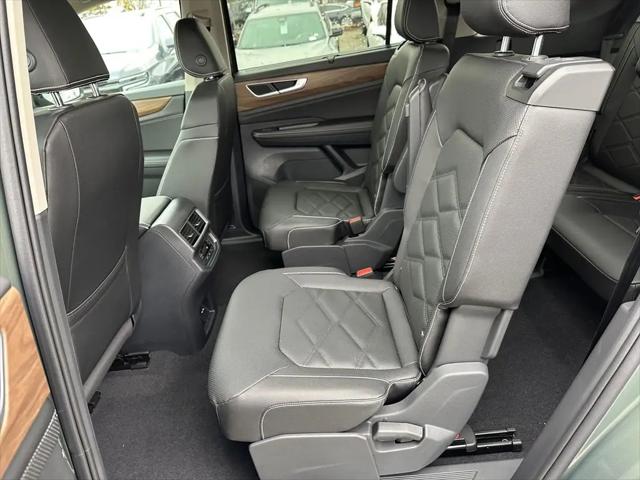 2026 Volkswagen Atlas SE with Technology